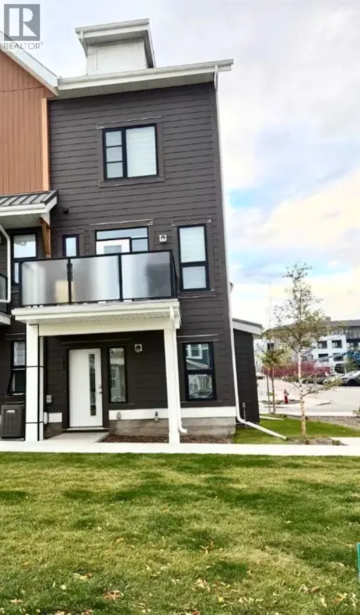 102 livingston Common NE, Calgary