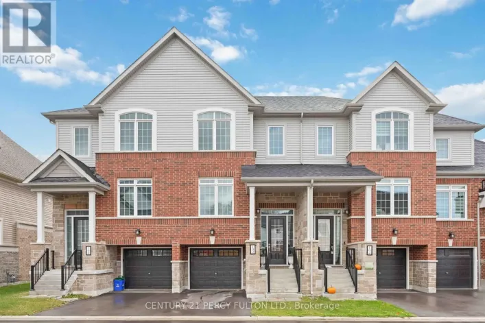 102 LYALL STOKES CIRCLE, East Gwillimbury