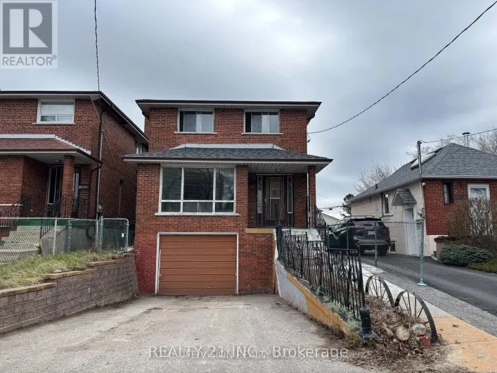 102 MAGNOLIA AVENUE, Toronto