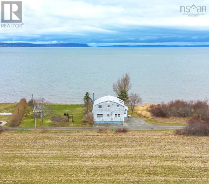 102 Pheasant Road, North Grand Pre