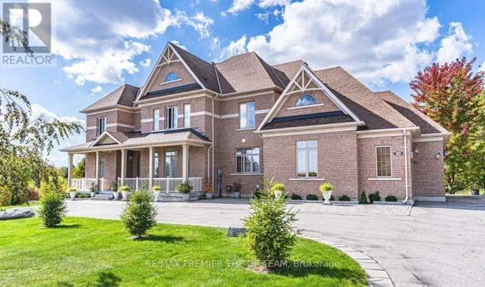 102 PINE HILL ROAD, Bradford West Gwillimbury