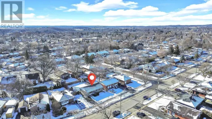 102 PRINCE CHARLES DRIVE, Halton Hills