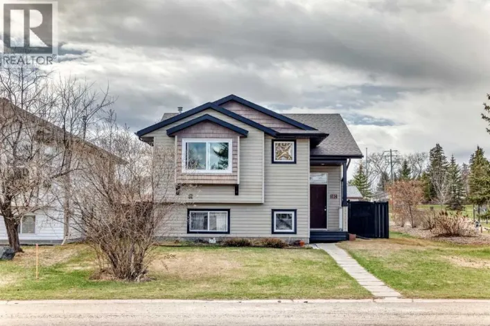 102 Robinson Avenue, Penhold