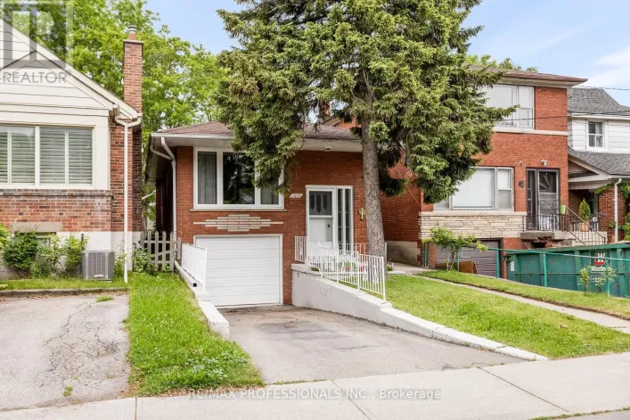 102 SYMONS STREET, Toronto