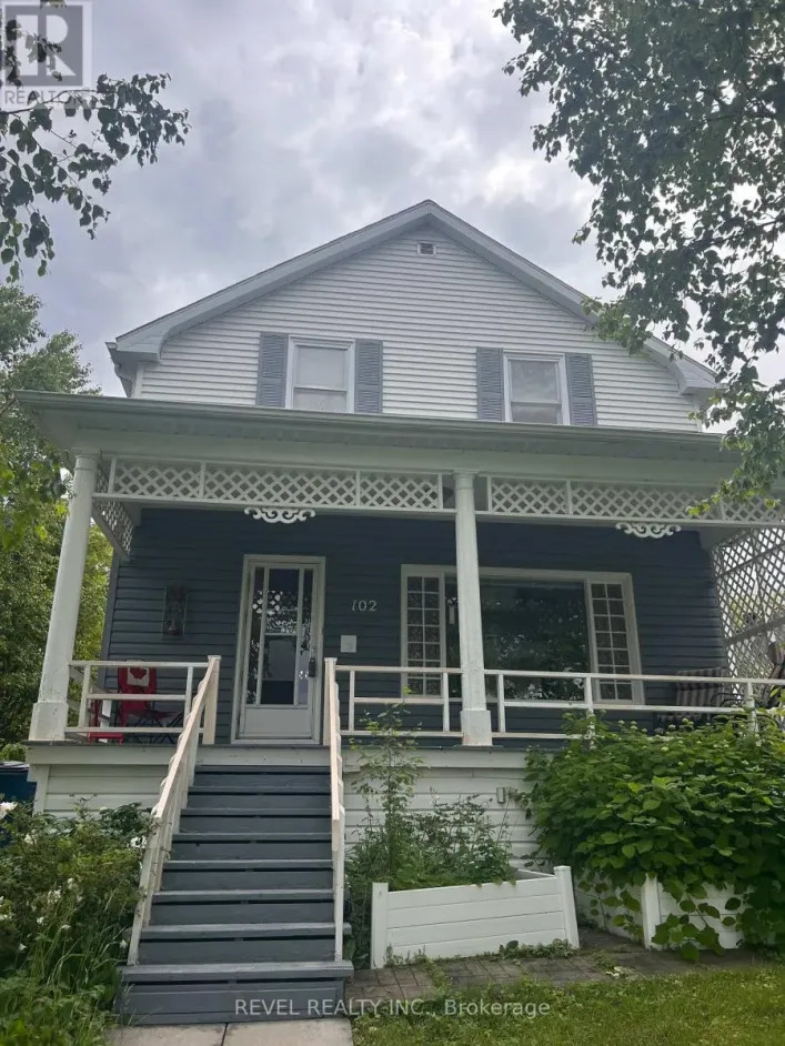 102 TWELFTH AVENUE, Cochrane