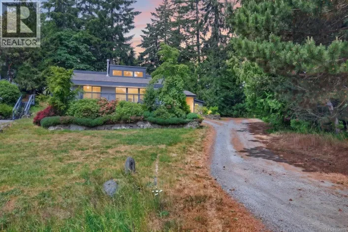102 Village Terr, Salt Spring
