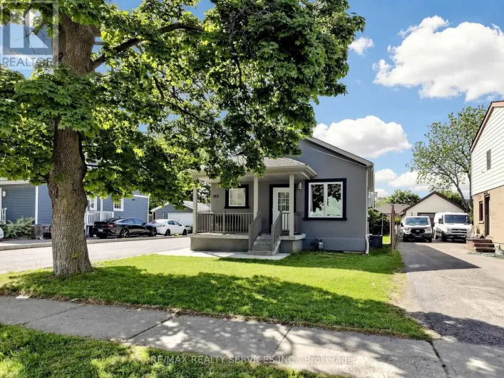 102 WOODWARD AVENUE, Brampton
