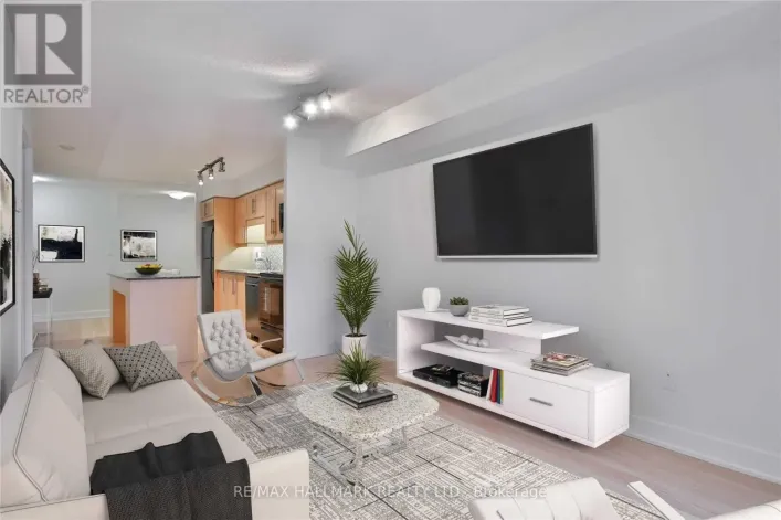 1020 - 20 BLUE JAYS WAY, Toronto