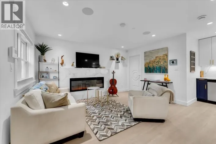 1020 ODLUM DRIVE, Vancouver