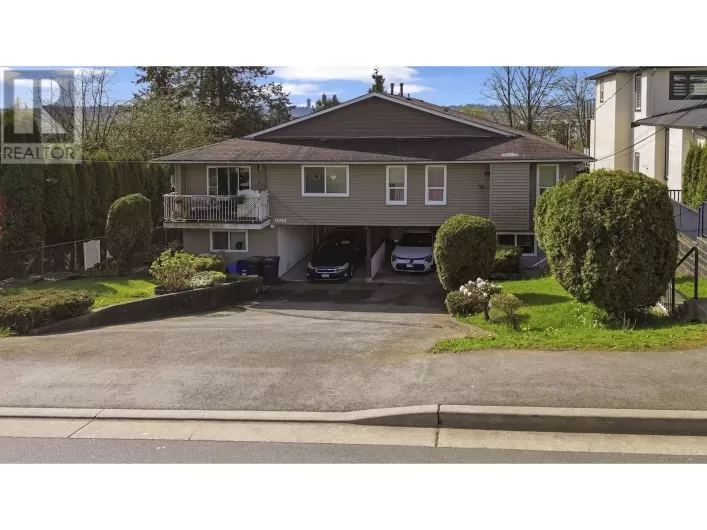 1020 QUADLING AVENUE, Coquitlam