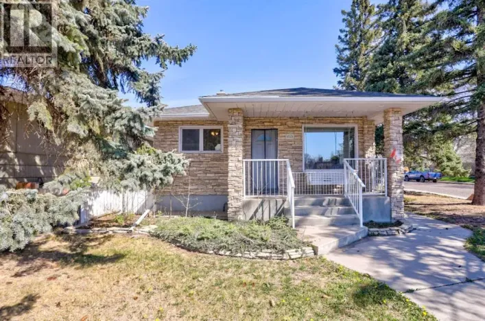 1021 9 Avenue N, Lethbridge