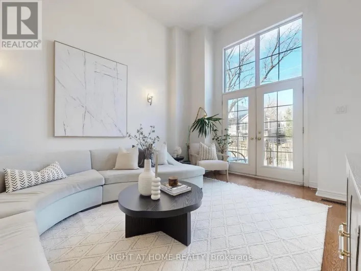 1021 CRAVEN ROAD, Toronto