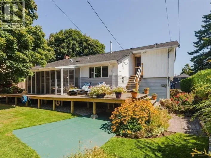 10231 AINTREE CRESCENT, Richmond