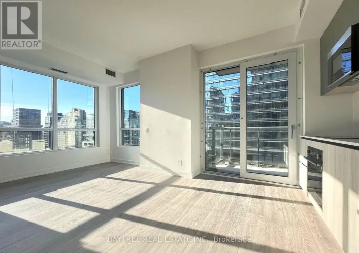 1025 - 108 PETER STREET, Toronto