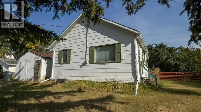 1025 14 Street, Wainwright