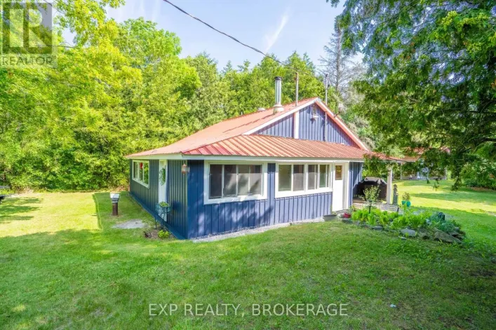 1026 ARCOL ROAD, Frontenac