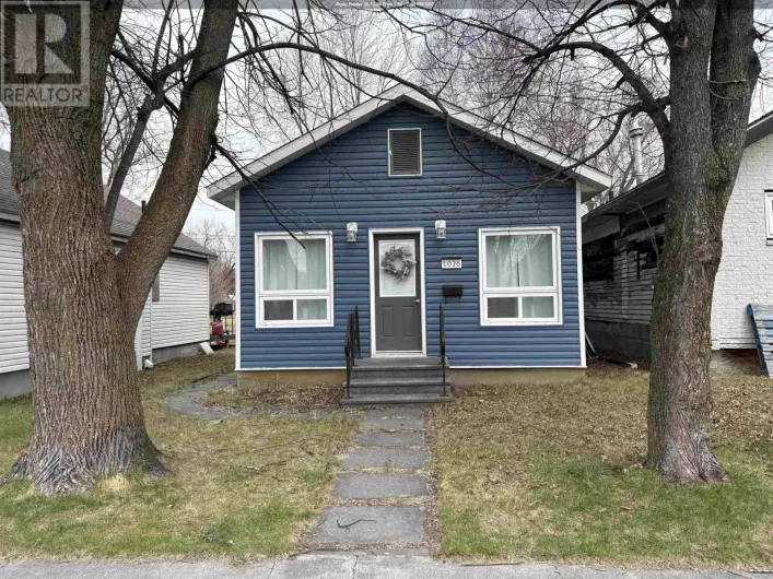 1026 Third ST E, Fort Frances
