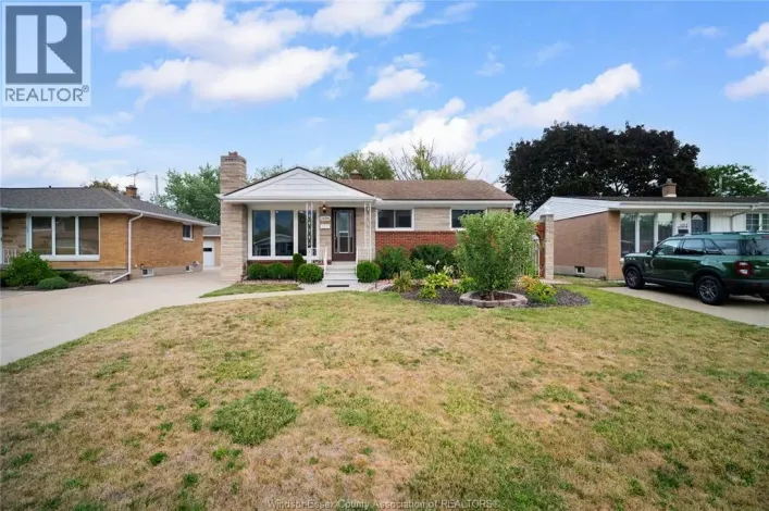 1026 WATSON AVENUE, Windsor