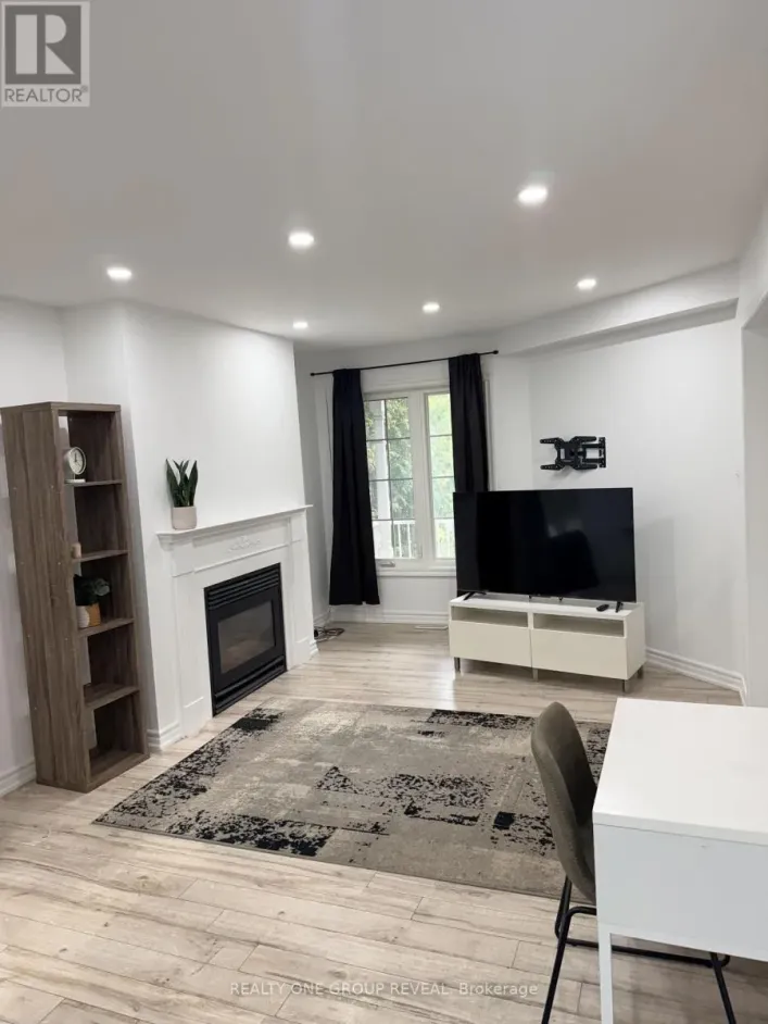 1027 RIDGEMOUNT BOULEVARD, Oshawa