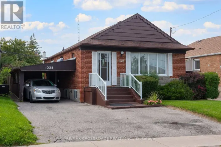 1028 KENNEDY ROAD, Toronto