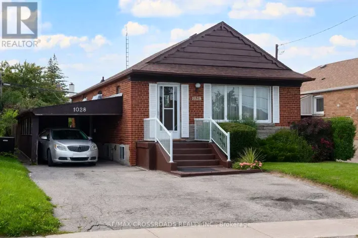 1028 KENNEDY ROAD, Toronto