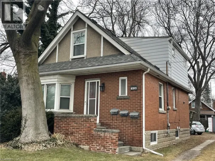 1028 MAIN Street W, Hamilton