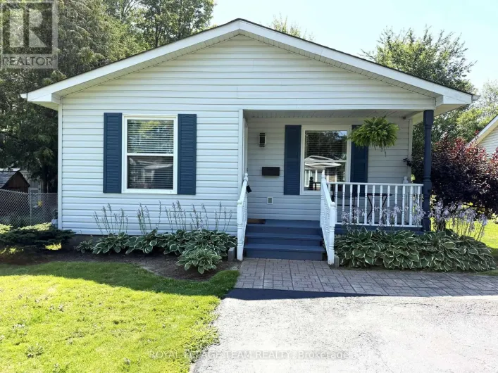 1028 TEENA COLLEEN PRIVATE, Ottawa