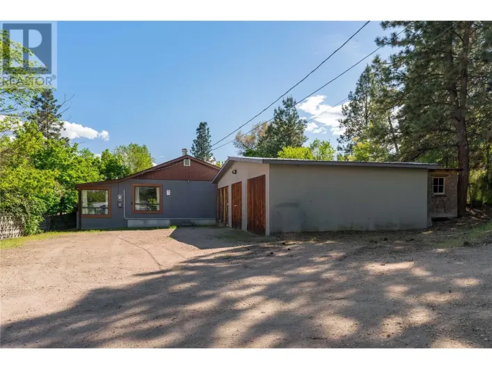 10286 Newene Road, Lake Country