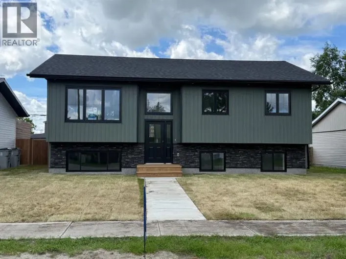 1029 7 Avenue, Wainwright