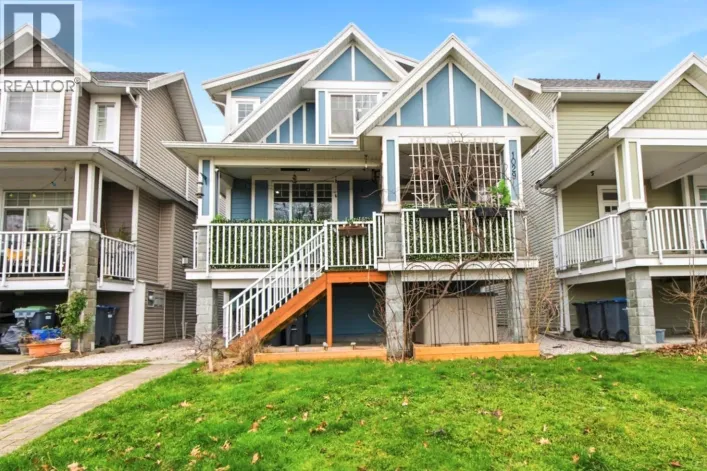 1029 SALTER STREET, New Westminster