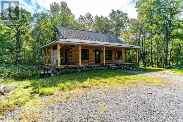 1029 WHITESIDE ROAD, Muskoka Lakes