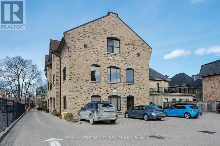 102A - 295 WOLFE STREET, London East