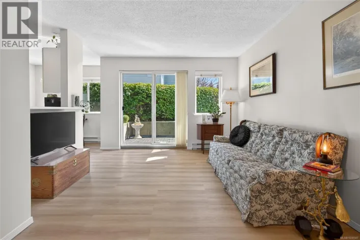 102C 698 Aspen Rd, Comox