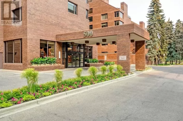 102K, 500 Eau Claire Avenue SW, Calgary