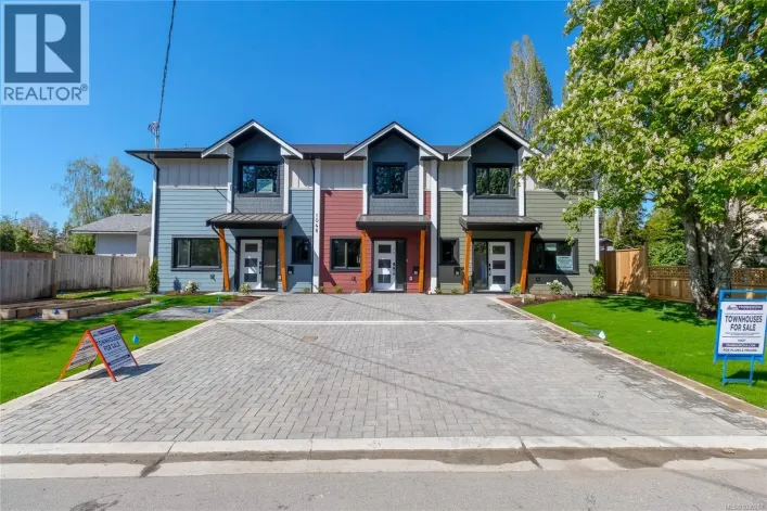 103 1048 Clarke Rd, Central Saanich