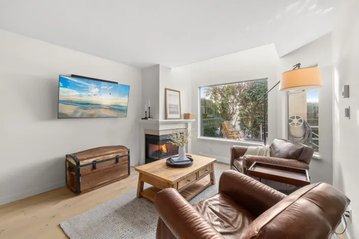 103 1225 MERKLIN STREET, White Rock