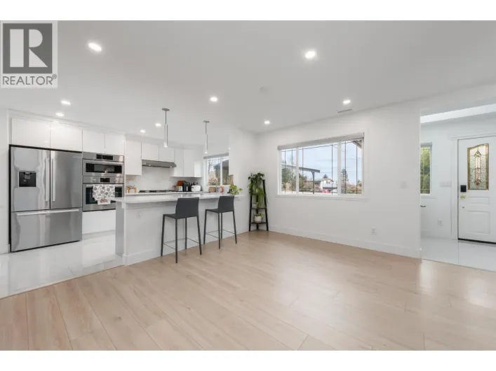 103 1334 CHARLAND AVENUE, Coquitlam