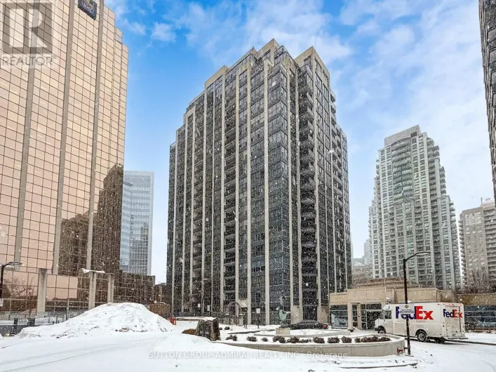 103 - 18 HOLLYWOOD AVENUE, Toronto