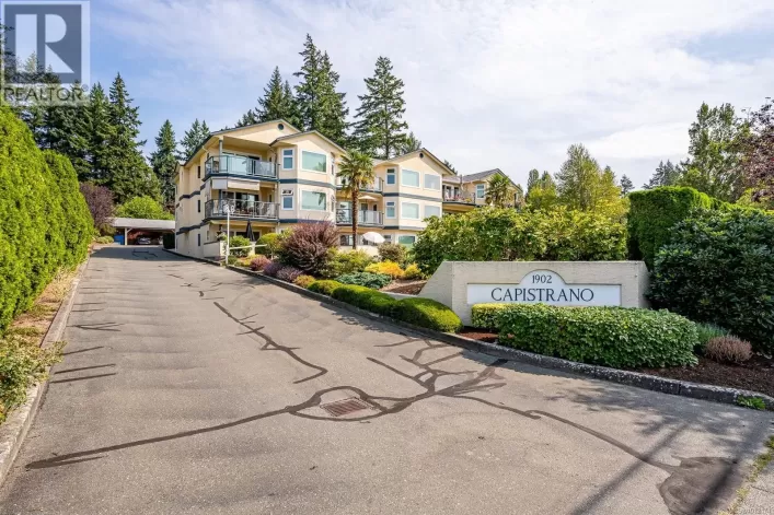 103 1902 Comox Ave, Comox