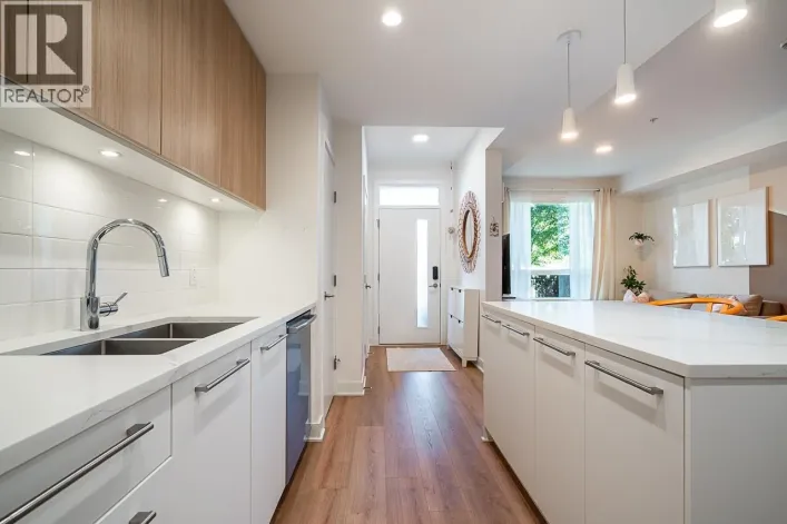 103 2035 GLENAIRE DRIVE, North Vancouver