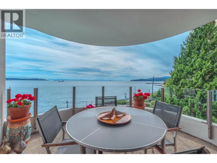 103 2280 BELLEVUE AVENUE, West Vancouver