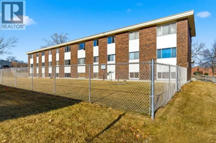 103, 231 64 Avenue NW, Calgary