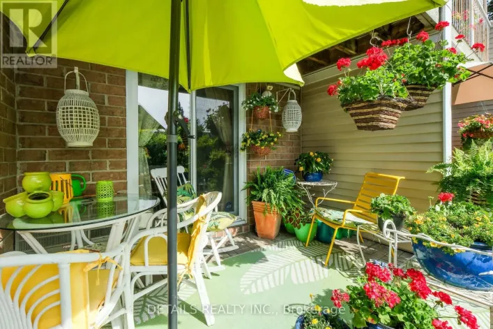 103 - 260 BRITTANY DRIVE, Ottawa