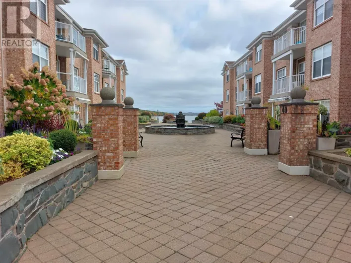 103 30 Waterfront Drive, Bedford