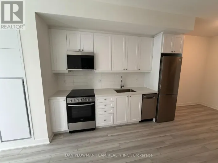 103 - 51 CLARINGTON BOULEVARD, Clarington