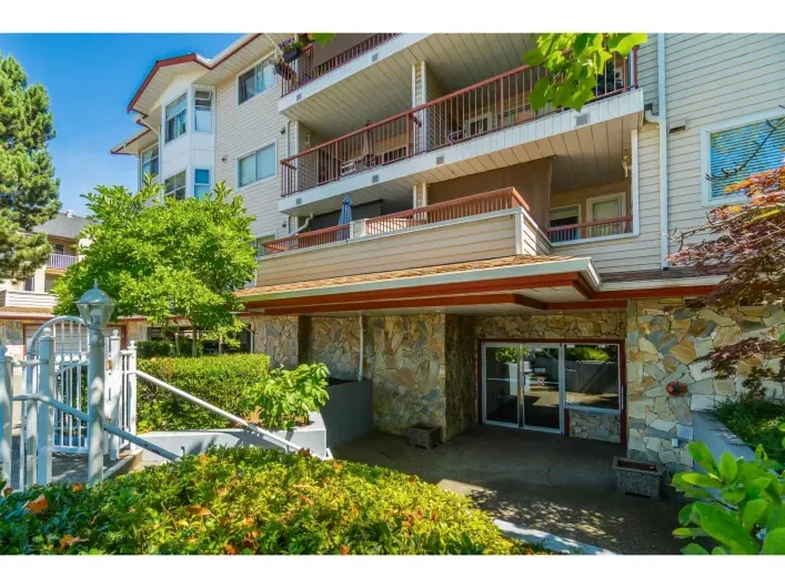 103 5776 200 STREET, Langley