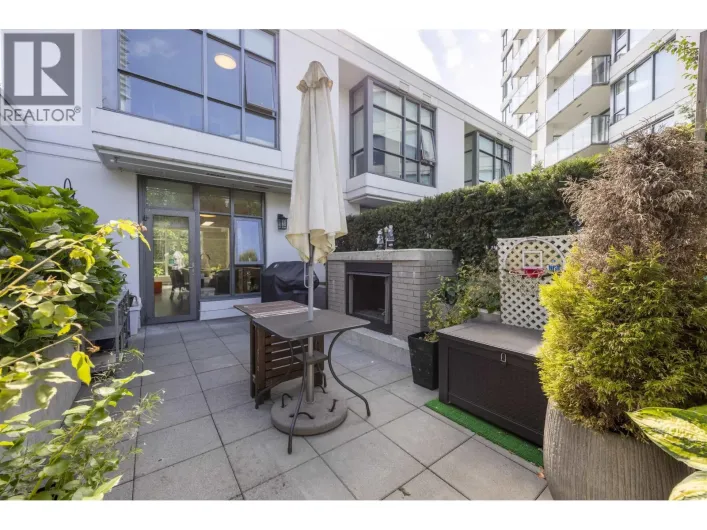 103 578 EMERSON STREET, Coquitlam