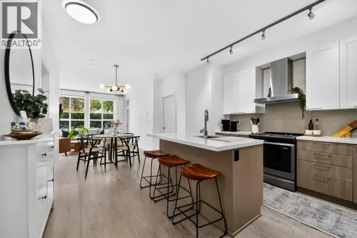 103 611 REGAN AVENUE, Coquitlam
