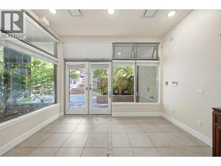 103 6388 BAY STREET, West Vancouver