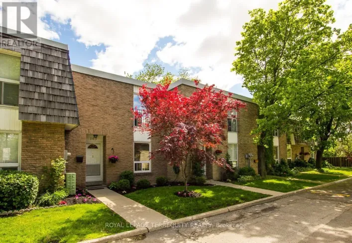 103 - 701 BURNHAMTHORPE ROAD, Toronto